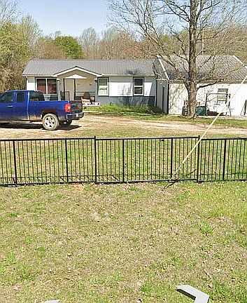 2nd image of 668 Blue Springs Rd
