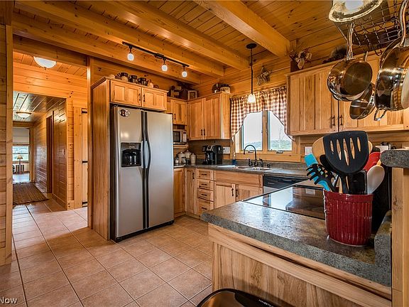 4th image of 5098 Bane Rd NE