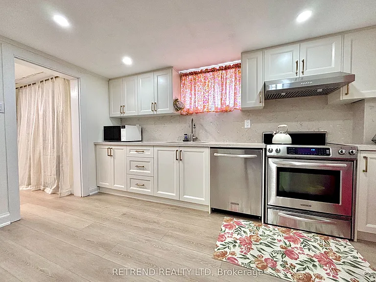 260 Ranee Ave #LOWER — Photo 5