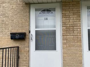 40 W Judith Ann Dr #16, Mount Prospect, IL 60056