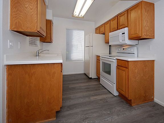 3rd image of 10610 S 48th St Unit 1048