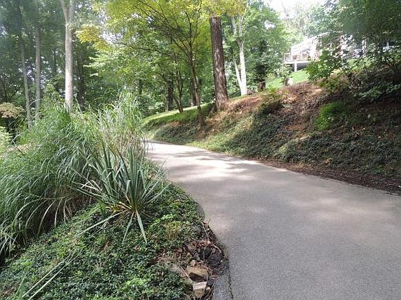 2nd image of 15456 Monticello Dr