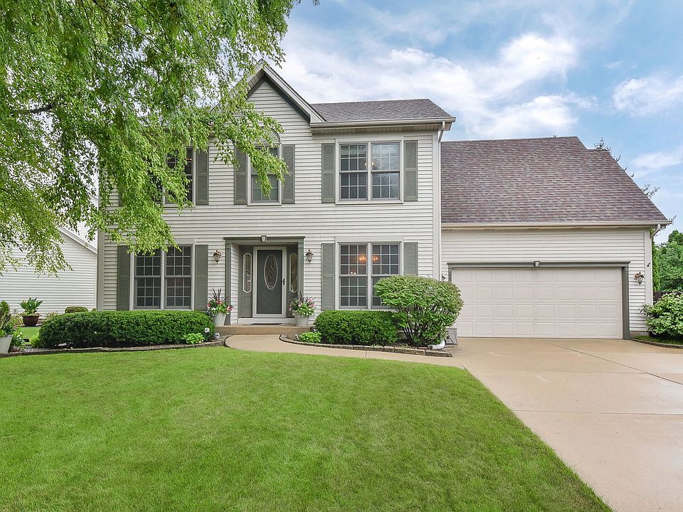 1st image of 707 Greenbrier Ct