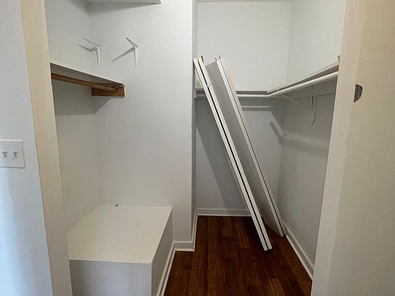 5th image of 3727 N Pine Grove Ave APT 305