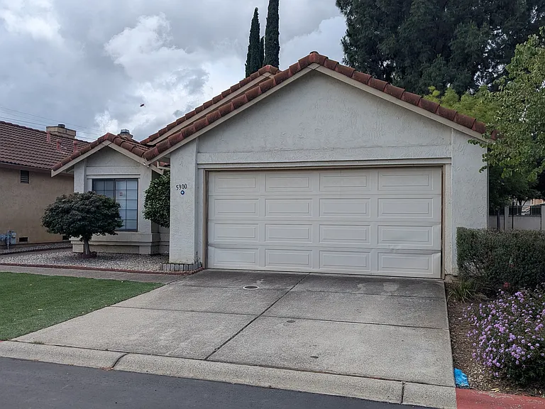 5300 Concerto Cir — Photo 1