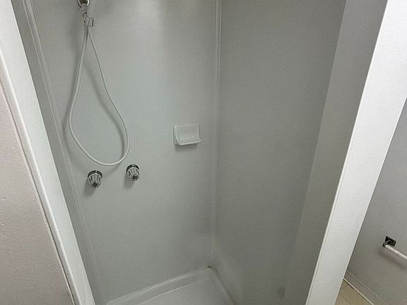3rd image of 1350 Kinau St #7