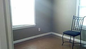 3rd image of 1108 W Hale Ave