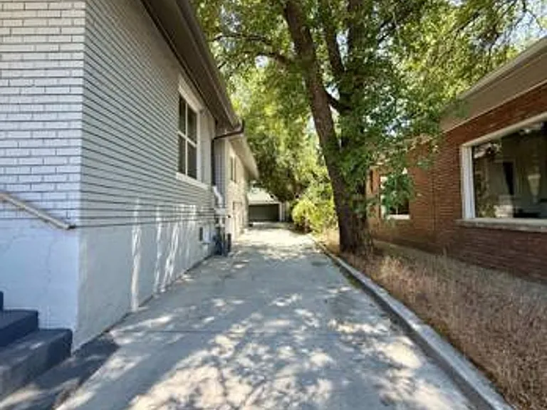 652 E Roosevelt Ave — Photo 24