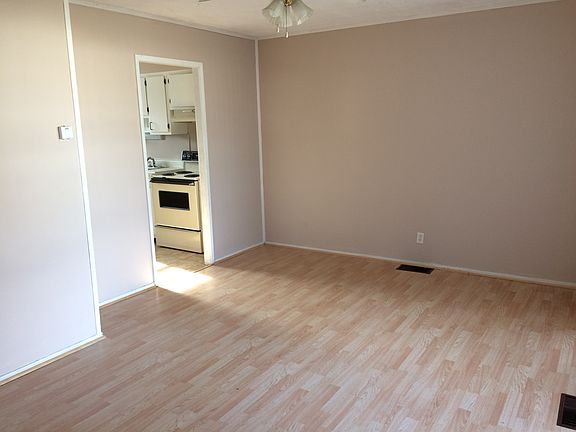 3rd image of 7325 E 53rd St