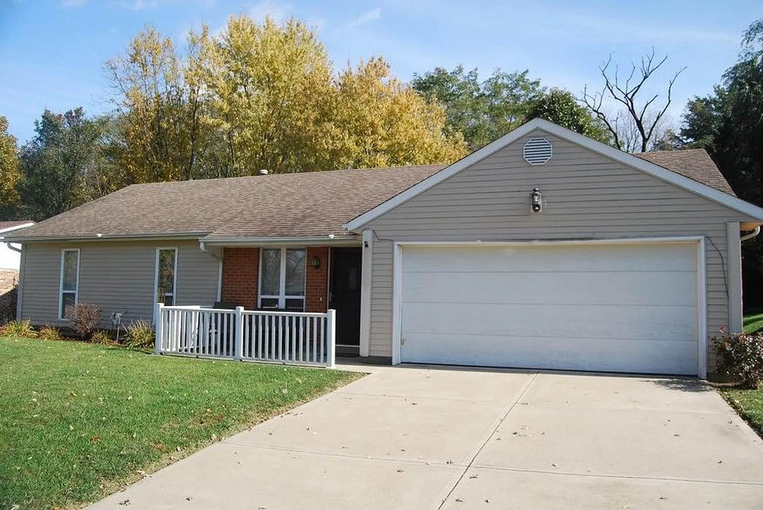 407 Cedar Cliff Rd photo 1