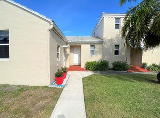 1555 Harrison St, Hollywood, FL 33020
