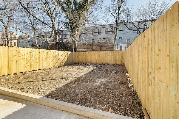 Rented by Brown Harris Stevens | media 12