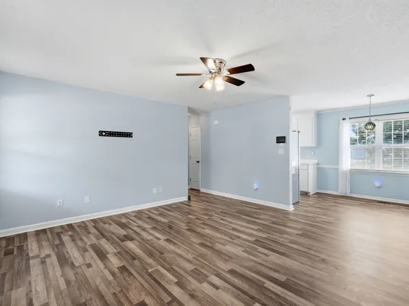 105 Twin Creeks Dr, Goldsboro, NC 27530