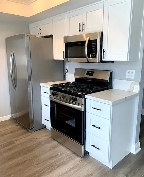 500 N Tustin Ave #111 — Photo 8