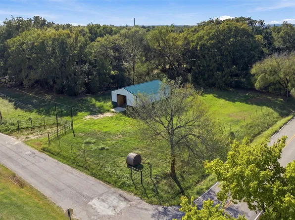 1324 McKinley Rd, Okmulgee, OK 74447