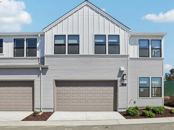 2309 2nd Ave, Marina, CA 93933