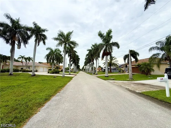 2619 SW 52nd Ln, Cape Coral, FL 33914