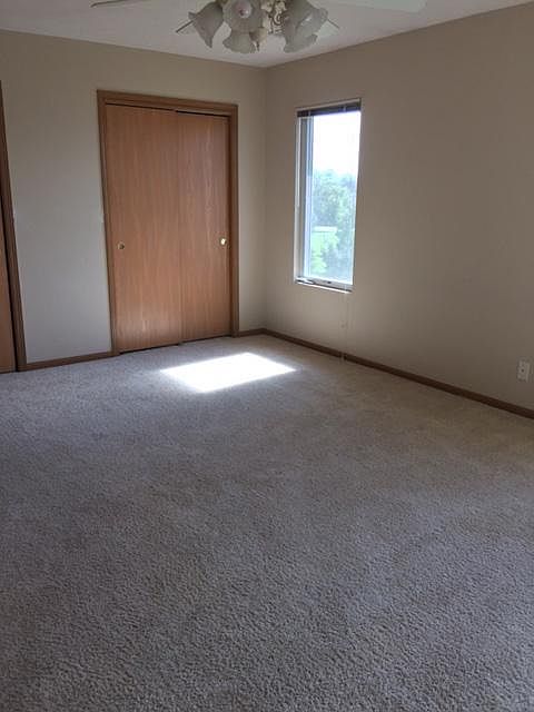 1st image of 6812 S 165th Ave