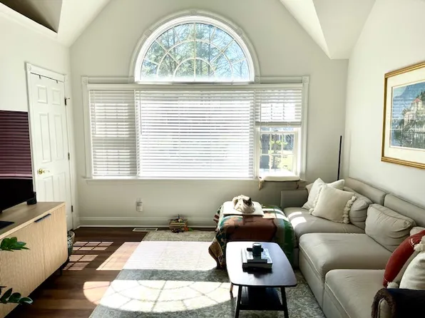 (undisclosed Address), Chappaqua, NY 10514