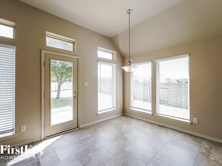 4203 Driftwood Bend Ct — Photo 6