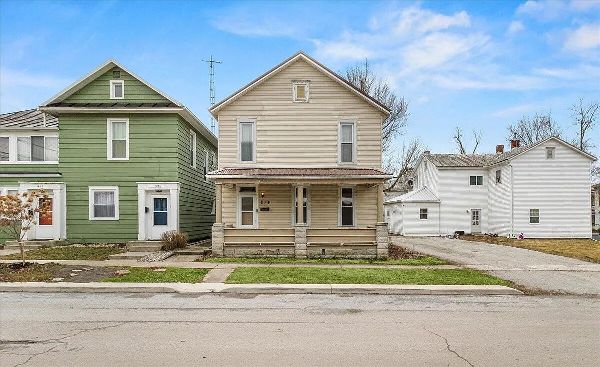219 W Carrol St photo 1