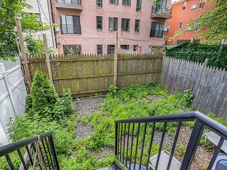 248 Bainbridge St #2 — Photo 7