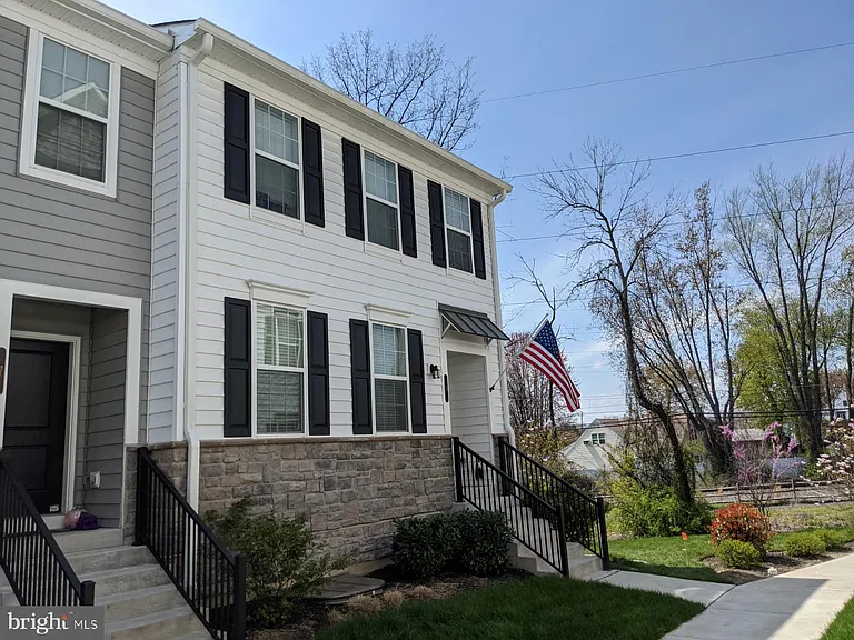 9 Stockton Ln — Photo 28