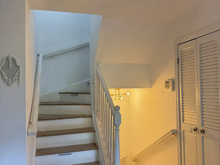 4360 Greenberry Ln — Photo 6