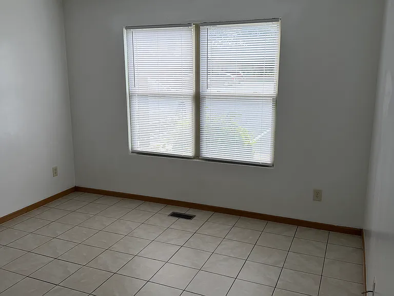 420 Johnston St #1 — Photo 6