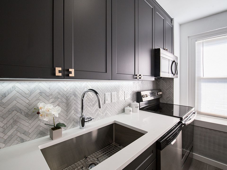 A13 3BR Kitchen Counter