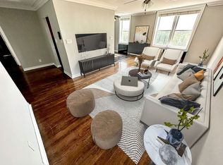 43-60 Douglaston Pkwy #2B, Little Neck, NY 11363