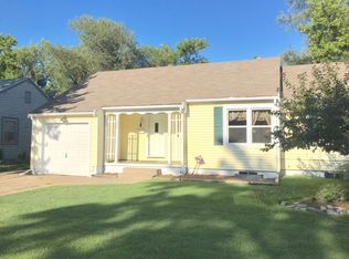 944 N Ridgewood Dr, Wichita, KS 67208