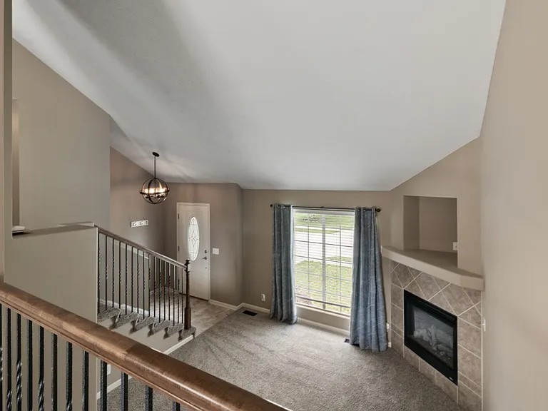 6107 S 190th Ter — Photo 24
