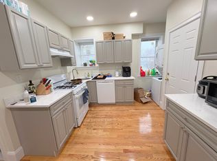 2028 Massachusetts Ave APT 2, Cambridge, MA 02140