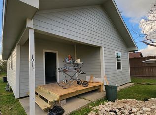 1012 Llano St, Port Neches, TX 77651