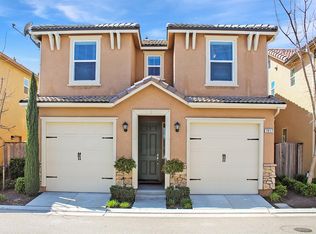 7017 N Oratorio Dr, Fresno, CA