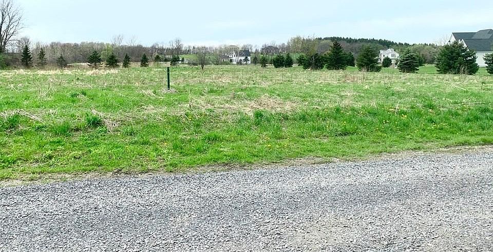 2nd image of 1886 Sugar Maple Ln