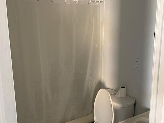 5th image of 244 1/2 Wetzel St