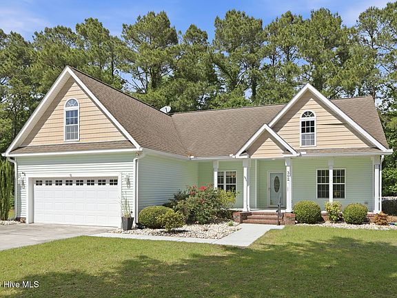 3rd image of 302 Coldwater Drive