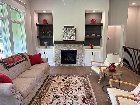 2nd image of 13507 Terrace Park Dr