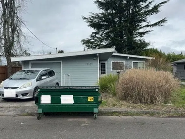 12007 NE Hancock St, Portland, OR 97220