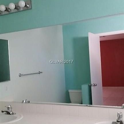 5th image of 1112 Lumina Ct