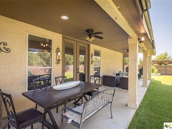 4th image of 823 Lodge Creek Dr