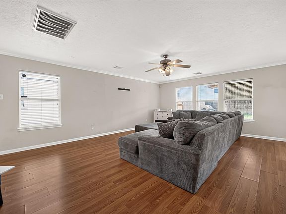 5th image of 18111 Shallow Leaf Ln
