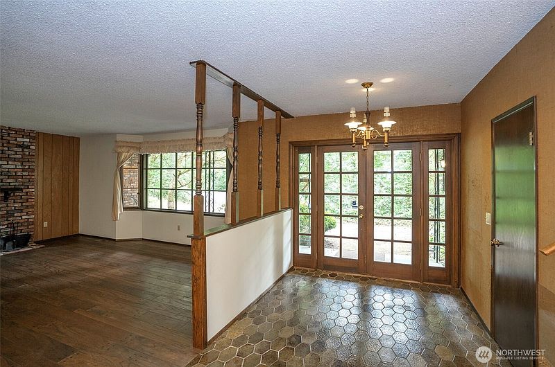 4th image of 16035 266th Avenue SE