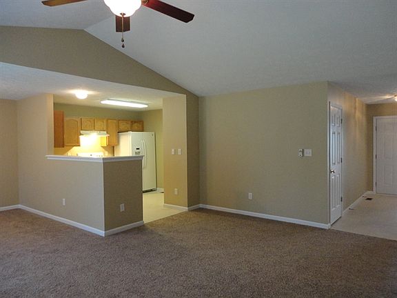4th image of 1023 Meadowsweet Dr