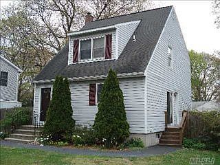 1st image of 52 Putnam Ave