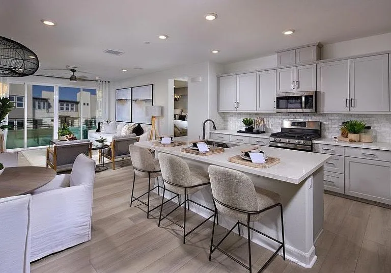 10456 Cogito Ct — Photo 3