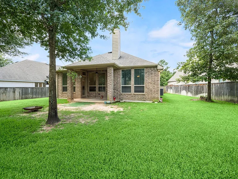 150 Mayfield Dr — Photo 28