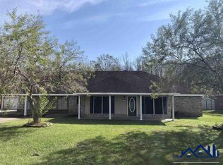 711 Kem St, Patterson, LA 70392